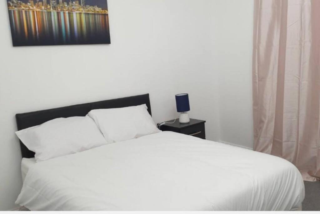 Lovely And Quiet 2 Bedroom Maisonette.Free Parking 伦敦 外观 照片